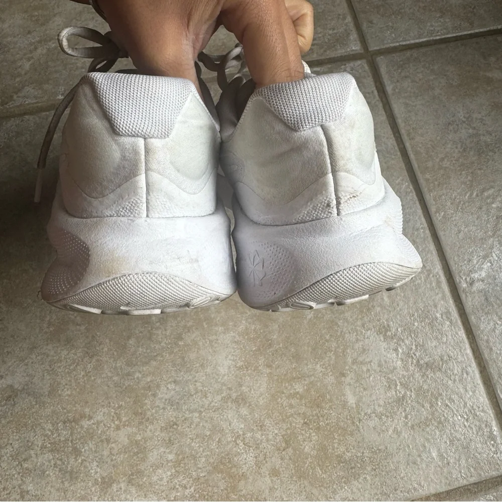 Nike White Sneakers 🤍 - Picture 3 of 5